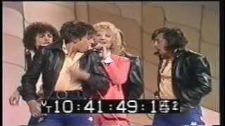 Lipstick On Your Collar/ Personality-Lyn Paul [New Seekers]/ Cliff Richard Ensemble