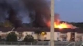 LISTEN: 911 calls report apartment fire