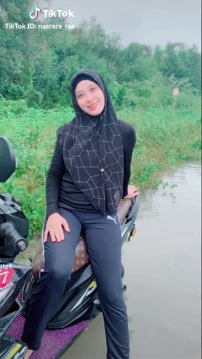 Awek tudung body mantap
