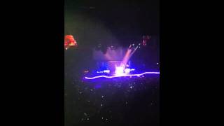 Rihanna-unfaithful Manchester 21.11.11 -3 Resimi