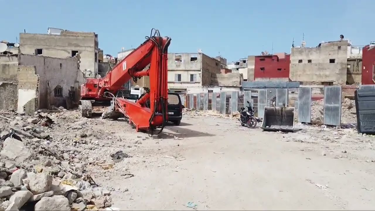 هنا كانت الحياة... زنقة البحيرة تودّع ماضيها في صمت الغبار