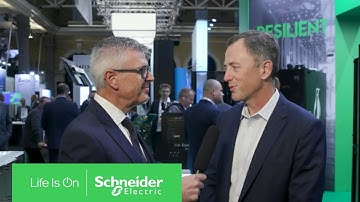 Together Energy Efficiency and Renewables Reduce Data Centre Emissions | Schneider Electric