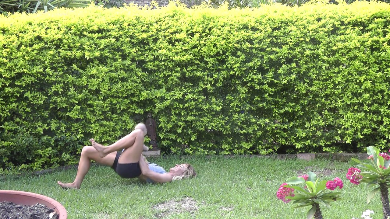 Beginner Leg Exercises With Baby - YouTube
