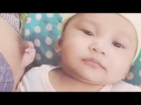 Mom & Baby King | Babies are very good at breastfeeding early in the morning | #Shorts #MomBaby #Mom