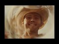 Lainey Wilson – Peace, Love, and Cowboys (Country Hit 2025)