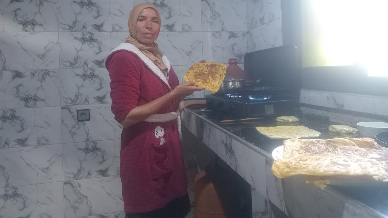 زكيه وخبله خاطر دايره لنا الخاطر الله يعطيها ما نواتش في خاطرها🙏👍