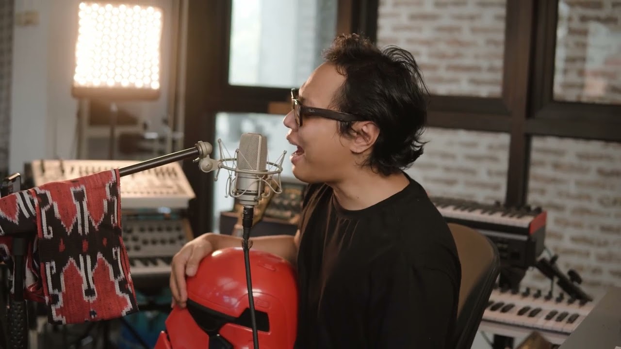 I MISS YOU - BLINK 182 | FELIX IRWAN acoustic cover on Spotify & Apple Music