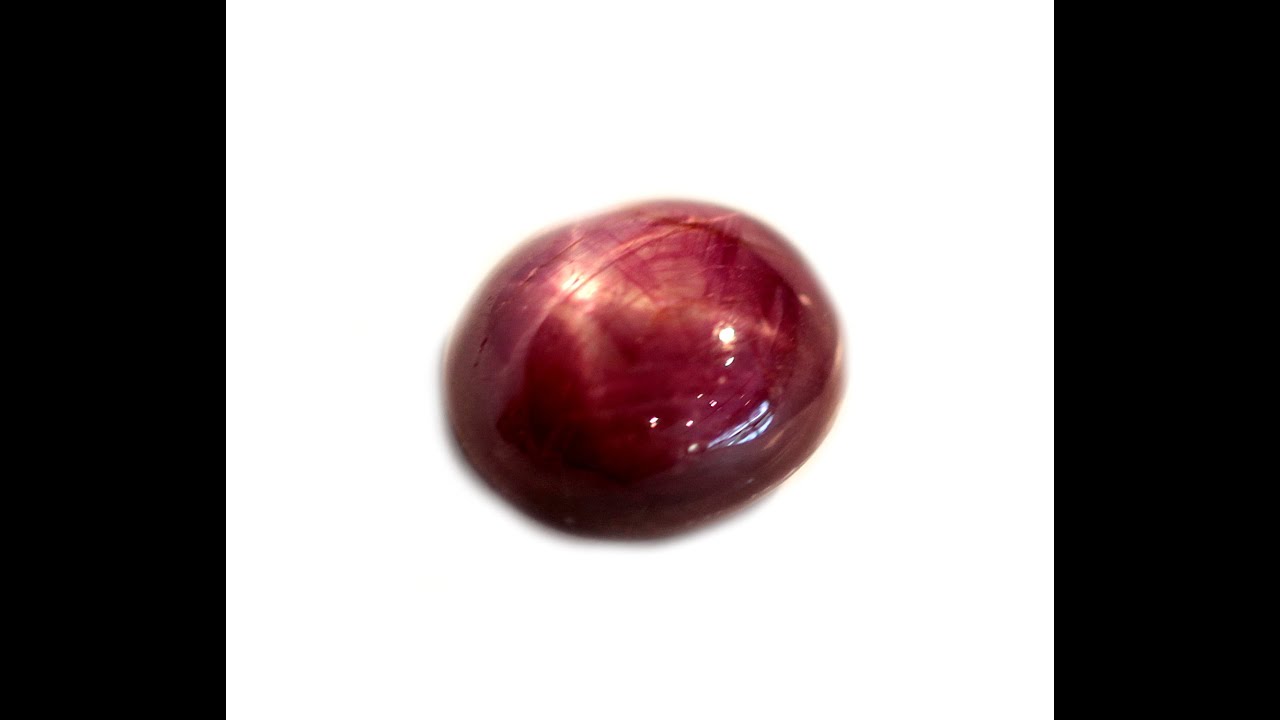 Rubis étoilé cabochon 55 carats