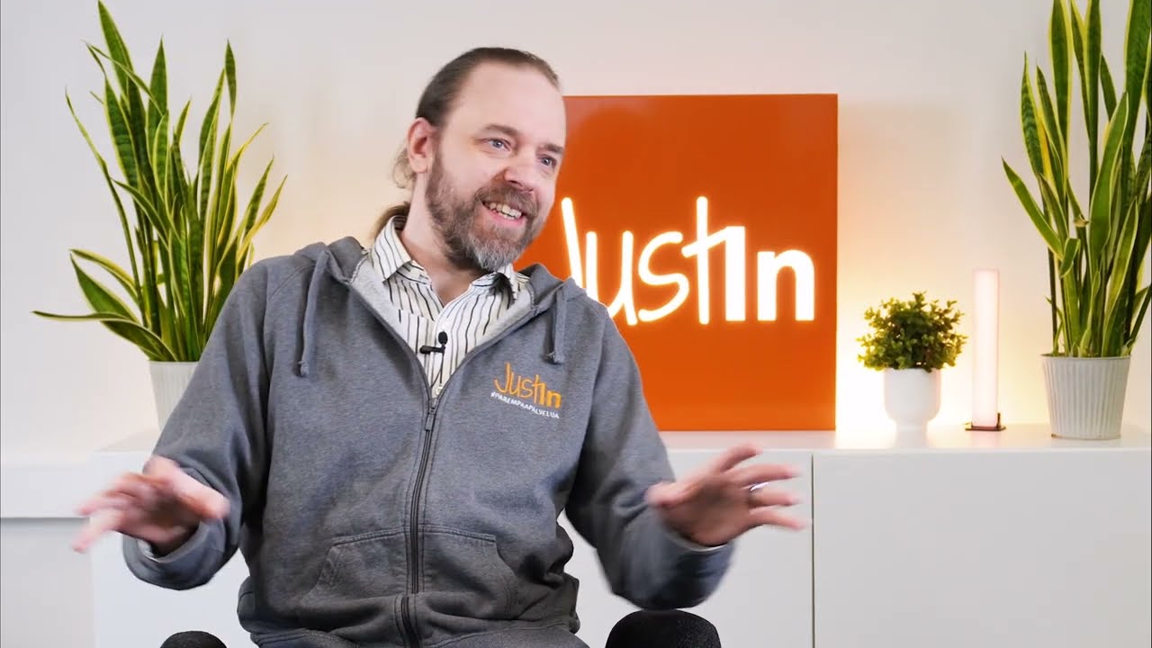 Justin Henkilöesittely - Aleksi