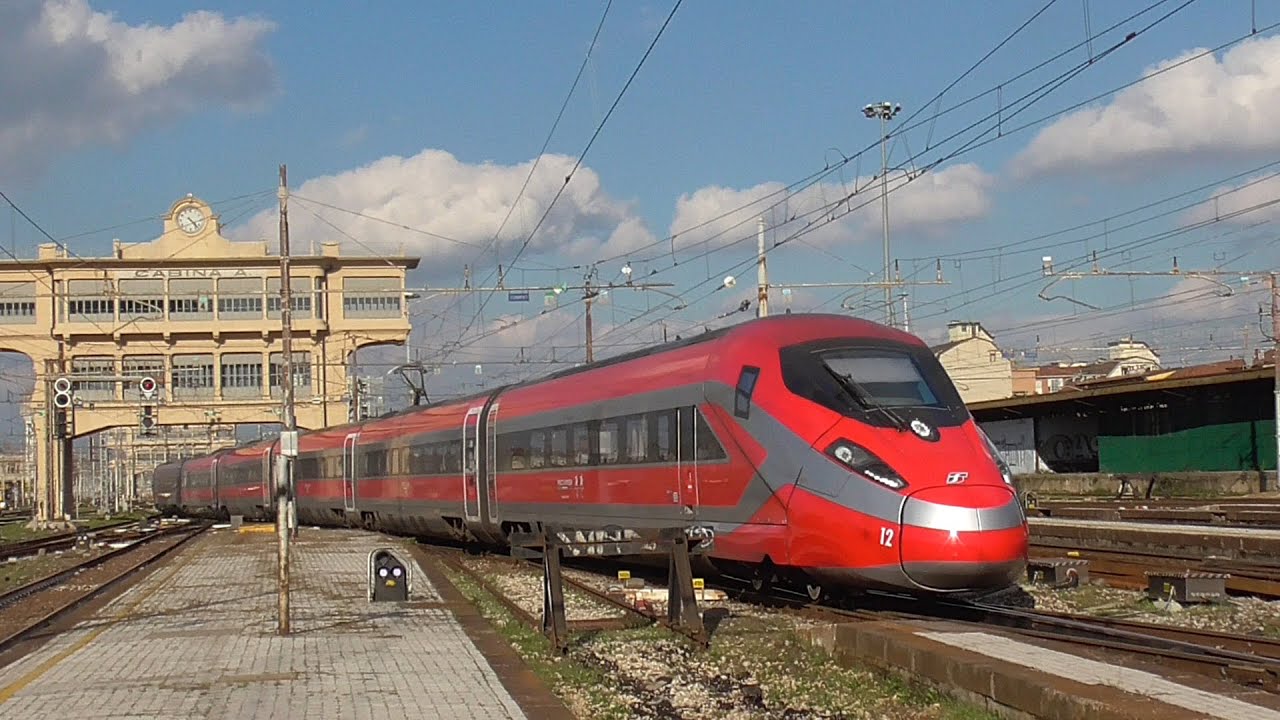 FS - Stazione di Milano Centrale - Arrivi e partenze -   05 ottobre 2024