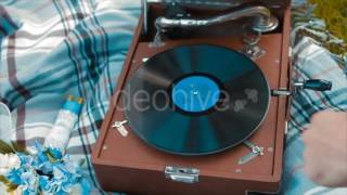 Vinyl Deck Playing, Blue Background screenshot 5