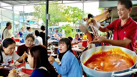 Cà Mau: Khách vây kín quán bánh tằm cay nổi tiếng