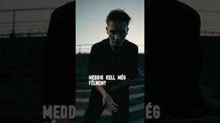 „Másképp meg sem maradnék…” 🌑