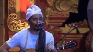 Glenn Fredly & The Bakuucakar - Cinta dan Rahasia @ Sanur Village Festival 2016 [HD]