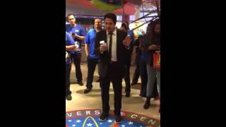 Toys R Us Times Square Goodbye
