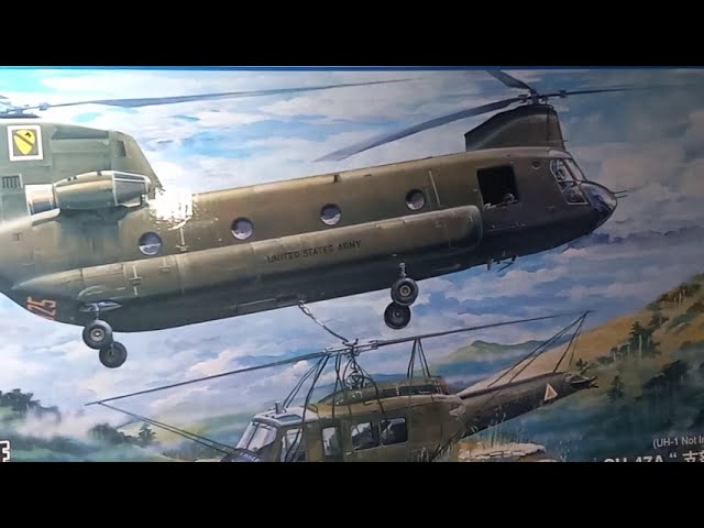 トランペッター　CH-47A CHINOOK 1/35 支努千 Amazon.com: Trumpeter 1/35 Scale CH47A Chinook Helicopter