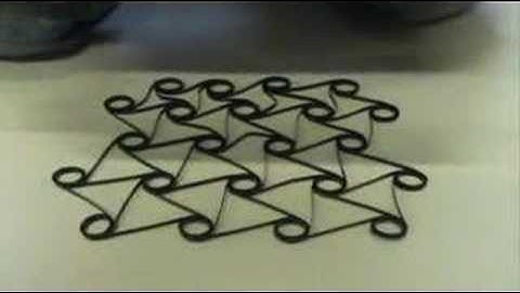 Chiral shape memory alloy antenna