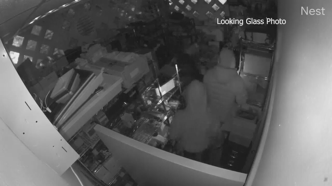 Berkeley camera store burglary caught on camera - YouTube