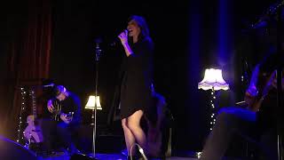 Natalie Imbruglia, Shiver, Acoustic Tour Gloria Theather Köln,  Natalie Imbruglia Official Video