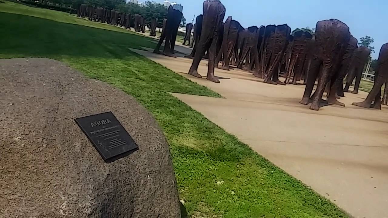 Agora statues downtown Chicago