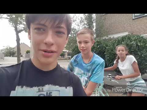 Een lekke band in Zwijndrecht!! Fietsen tot we nergens zijn#2