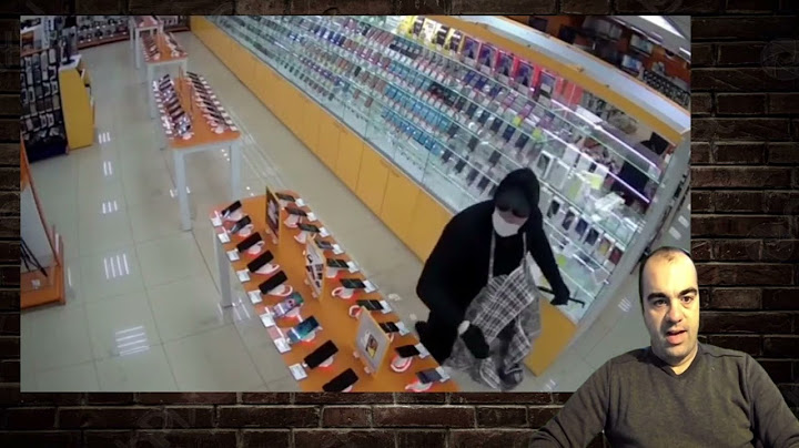 furto in diretta ladro ruba cellulari e smartphone