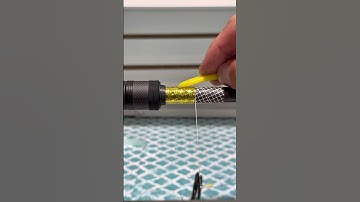 Some late night rod building! Dragon Scale wraps can be fun. Gold thread on this one.