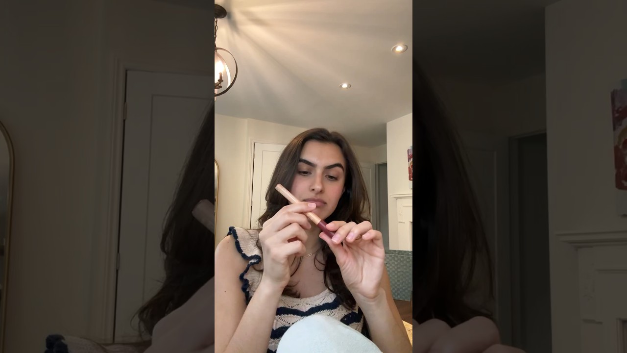 lip combo on rotation 🍒 ilia liner in ‘kiln’ & fenty lip oil in ‘cherry treat’