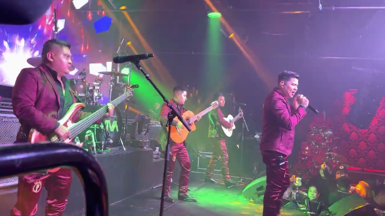 Los príncipes de la sierra - La luz de Tus ojos y el Caminante en vivo ...