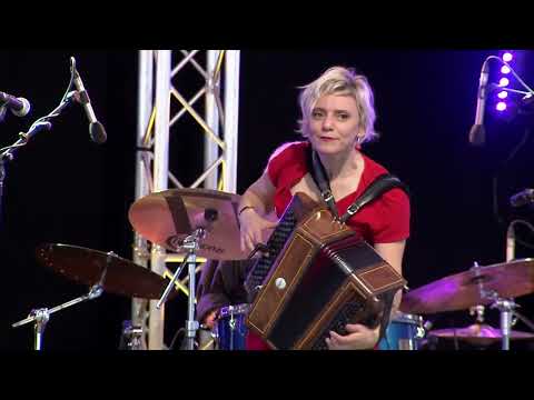 Sylvie NAUGES - "Les fiancés d'Auvergne"