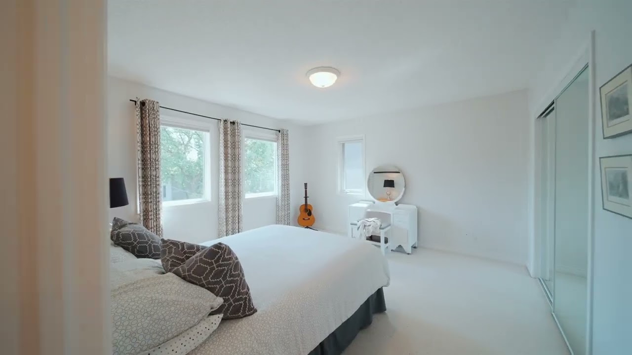 Welcome to Strathcona: 9017 - 98 Street