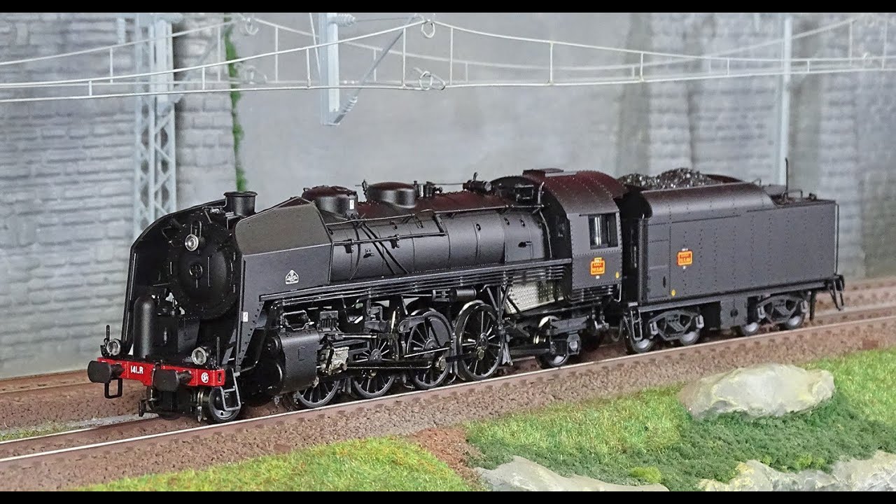 141 R 1155 SNCF tender fuel grande capacité 13 m3 - livrée verte