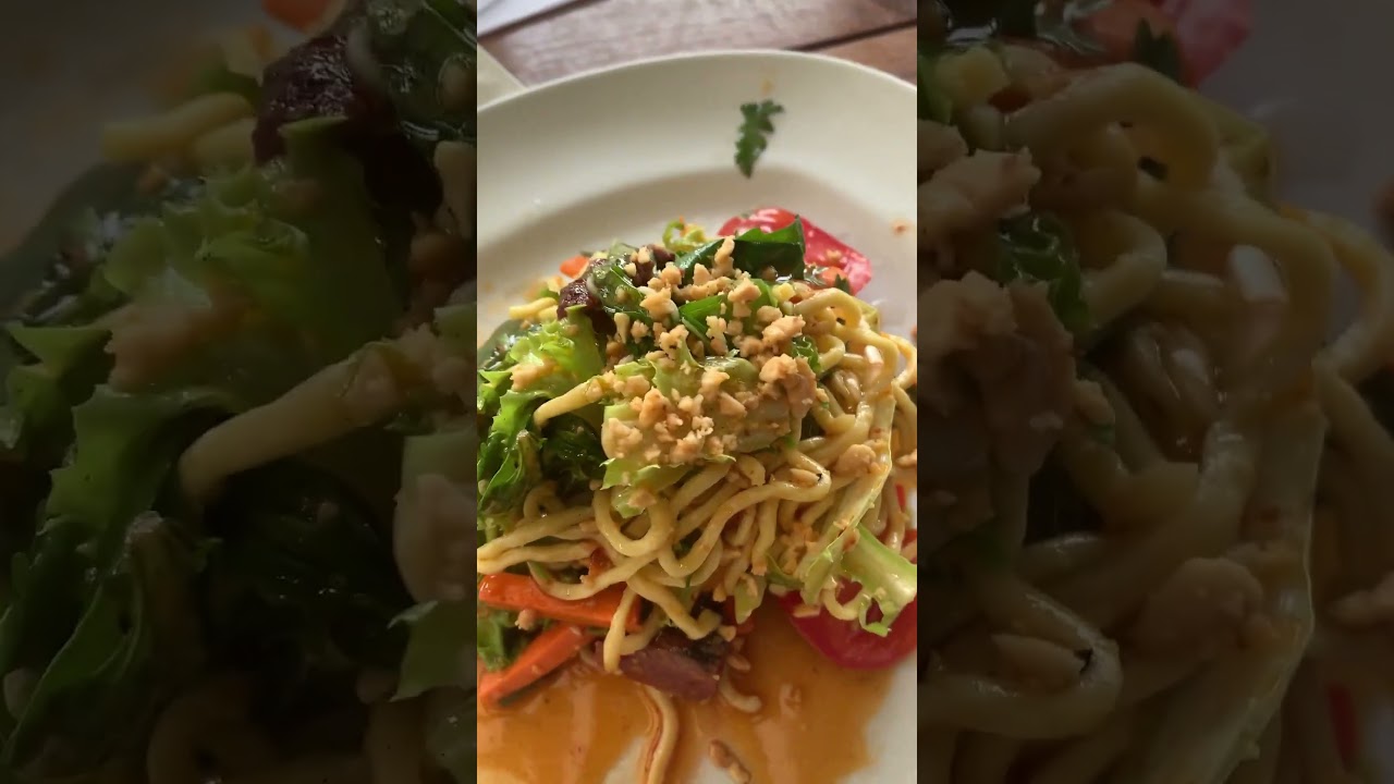 Spicy, crunchy, and worth the burn 🥗🔥 