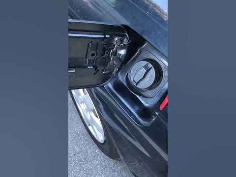 2001-2005 Honda Civic Gas Door Lock -- How to Bypass 🚗 - YouTube