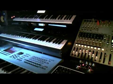 Escape from New York - Yamaha Motif XS, Kurzweil PC 361, Korg M 50, Roland JX 305,  Waldorf Blofeld