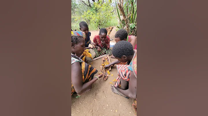 See Hadzabe Women Munch Natural Sweet Honey#shortsfeed #hadzabetribe