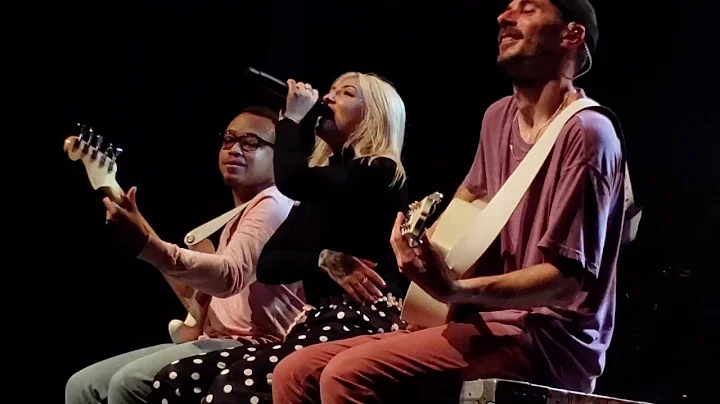 Julia Michaels - Priest (Inner Monologue World Tou...