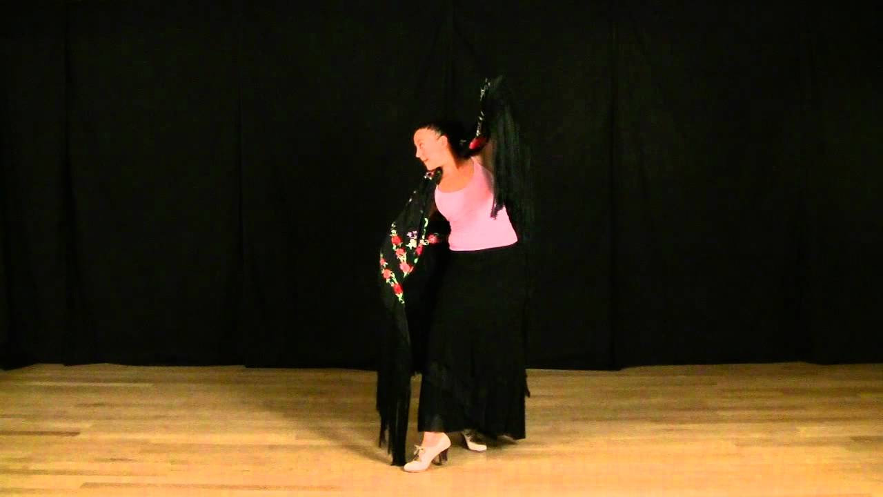 Flamenco shawl (mantón) exercises: Primer ejercicio
