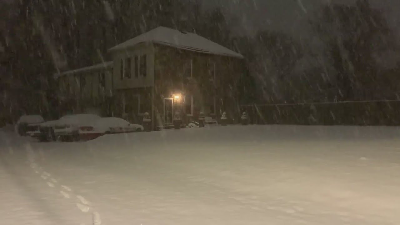 Road crews prepare for more snow - YouTube