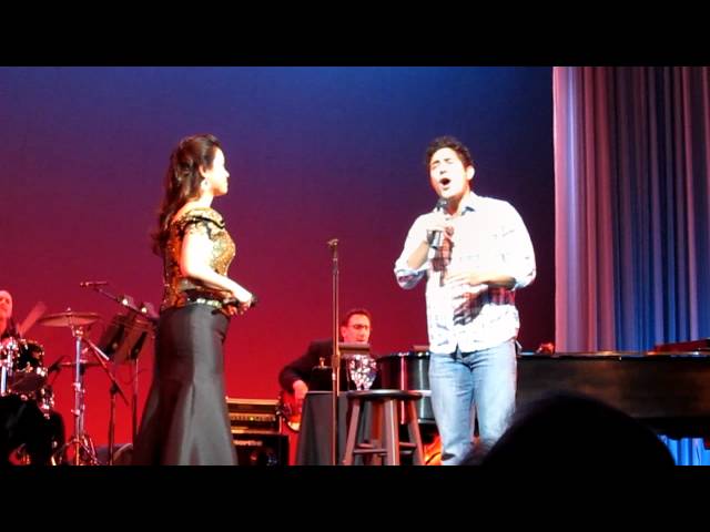 Random audience guy surprises ORIGINAL Jasmine - A WHOLE NEW WORLD class=