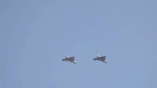 HAL LCA Tejas Fly Pass at Aero India 2011 [HD] 720p.MP4