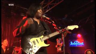 Watch Joan Armatrading Somethings Gotta Blow video