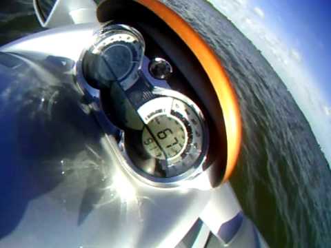 bad ass jet ski 70mph - YouTube