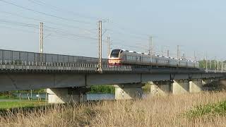 常磐線　E653系1000番台K70編成　9024M　特急青の絶景ネモフィラ4号 八王子 行　水戸～勝田　那珂川橋梁　通過　2023.04.22