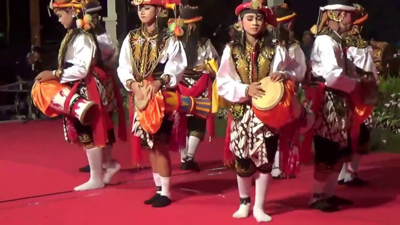 reog kendang taman budaya uptd pagerwojo youtube reog kendang taman budaya uptd