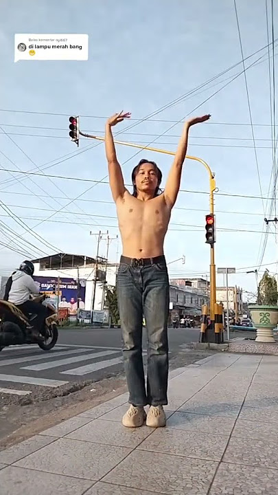 TAHAN MALU!! JOGET ASMALIBRASI DI LAMPU MERAH DEMI KONTEN VIRAL