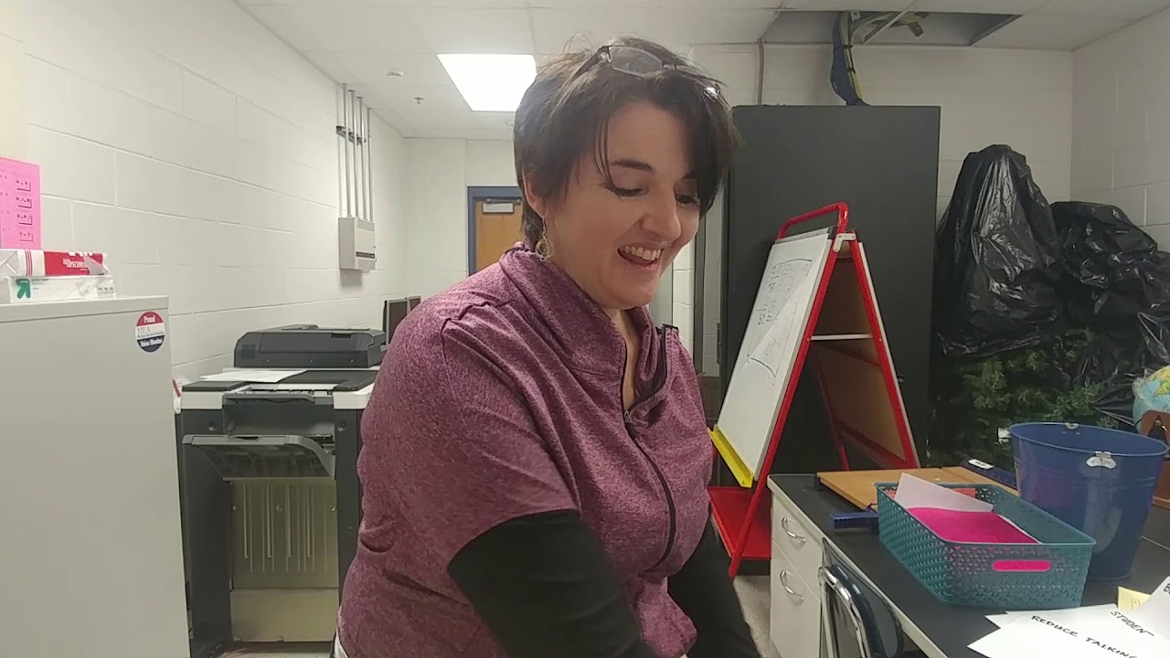 Teaching on a Cart Tips: passports for note-taking, quick grading, carrying posters, seating