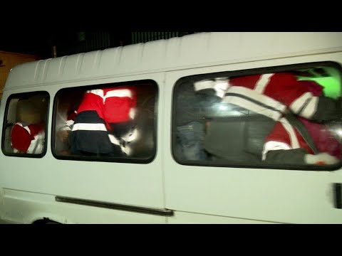 დარღვეული უსაფრთხოება - ქობულეთში მეეზოვეები სამარშუტო ტაქსებით გადაიწყვანეს