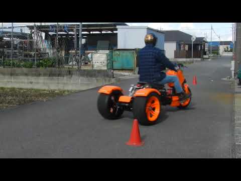 ICEBEAR BORN ズーマータイプトライク - YouTube ICEBEAR BORN ズーマータイプトライク - YouTube