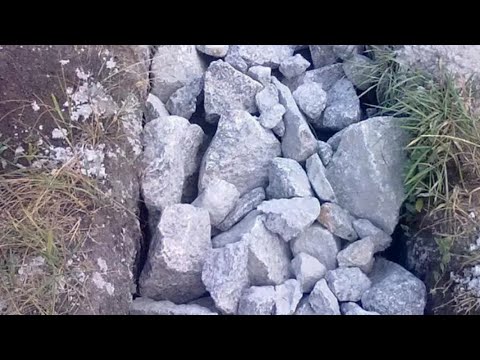Video: Kamniti Temelj (21 Fotografij): Kamnita Možnost Za Hišo, Polaganje Naravnega In Divjega Materiala, Temeljna Konstrukcija Z Dodatkom Gline In Cementa